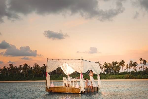 Destination Dining 